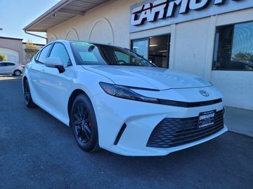 Ice Cap, 2025 TOYOTA CAMRY Image 