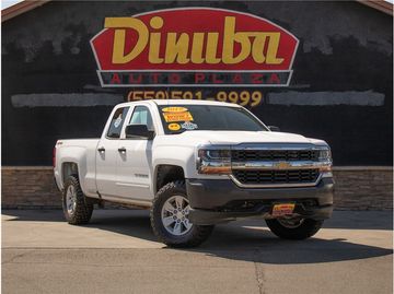 WHITE, 2019 CHEVROLET SILVERADO 1500 LD DOUBLE CAB Image 