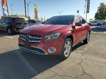 RED, 2018 MERCEDES-BENZ GLA Image 