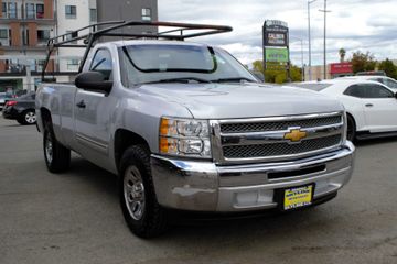 SILVER, 2013 CHEVROLET SILVERADO 1500 REGULAR CAB Image 