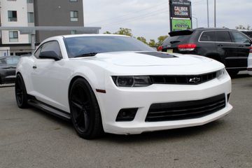 WHITE, 2015 CHEVROLET CAMARO Image