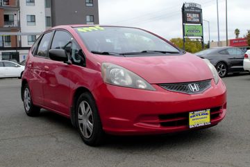 RED, 2010 HONDA FIT Image