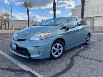 GREEN, 2015 TOYOTA PRIUS Image 
