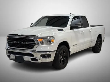 WHITE, 2022 RAM 1500 QUAD CAB Image 