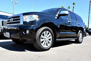 BLACK, 2010 TOYOTA SEQUOIA Image 