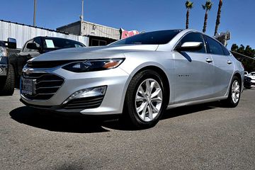 SILVER, 2019 CHEVROLET MALIBU Image 