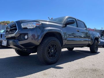 GREY, 2019 TOYOTA TACOMA DOUBLE CAB Image 