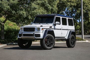 WHITE, 2018 MERCEDES-BENZ G-CLASS Image 