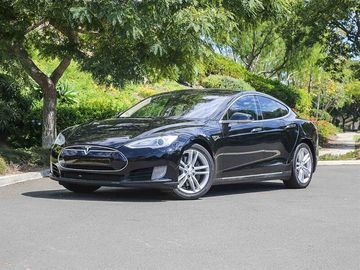 BLACK, 2013 TESLA MODEL S Image 