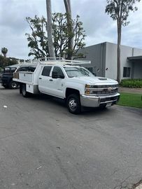 WHITE, 2017 CHEVROLET SILVERADO 3500HD Image 