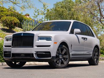 GRAY, 2021 ROLLS-ROYCE CULLINAN Image 