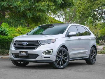 SILVER, 2015 FORD EDGE Image 