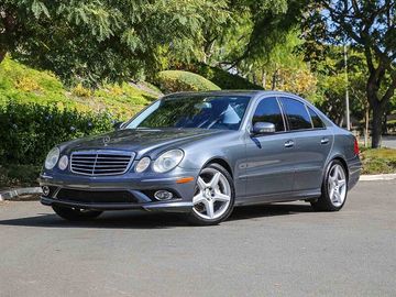 GRAY, 2008 MERCEDES-BENZ E-CLASS Image 