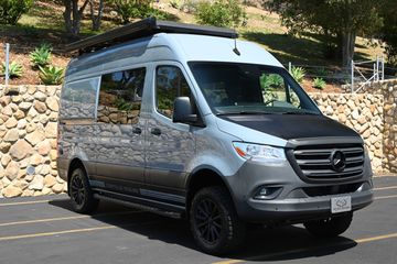 GREY, 2021 MERCEDES OVERLAND Image 