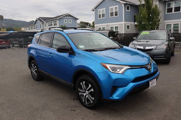 2016 TOYOTA RAV4 Image 