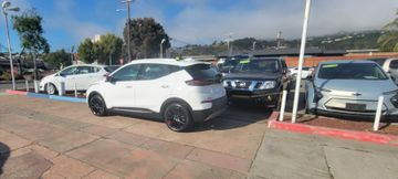 WHITE, 2023 CHEVROLET BOLT EUV Image 