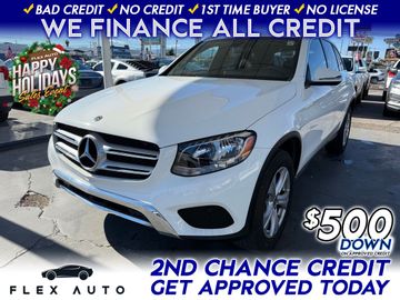 WHITE, 2017 MERCEDES-BENZ GLC Image 