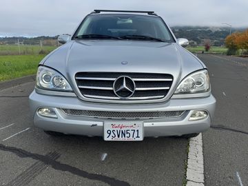 SILVER, 2005 MERCEDES-BENZ M-CLASS Image 