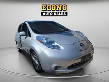 SILVER, 2011 NISSAN LEAF Image 