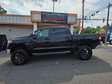 2019 TOYOTA TUNDRA CREWMAX for sale in FOLCROFT