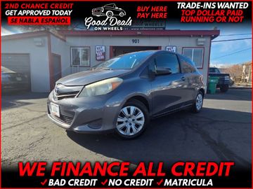 MAGNETIC GRAY METALLIC, 2014 TOYOTA YARIS Image 