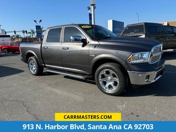 GRAY, 2015 RAM 1500 CREW CAB Image 