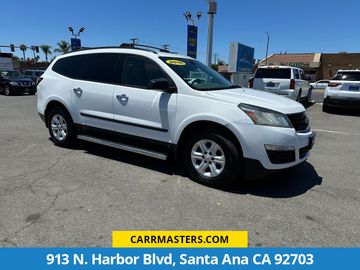 WHITE, 2016 CHEVROLET TRAVERSE Image 