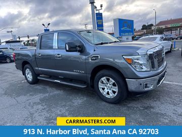 2017 NISSAN TITAN CREW CAB for sale in SANTA ANA