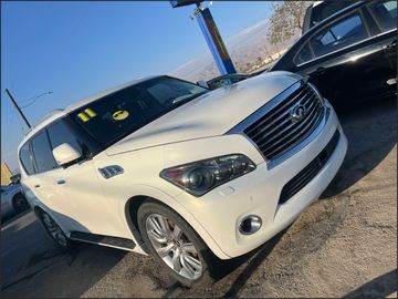 WHITE, 2011 INFINITI QX56 Image 