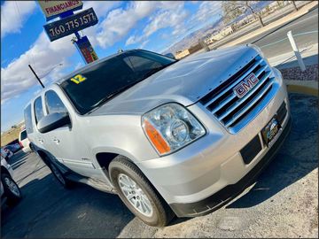 SILVER, 2012 GMC YUKON Image 