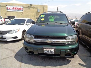 GREEN, 2002 CHEVROLET TRAILBLAZER Image 