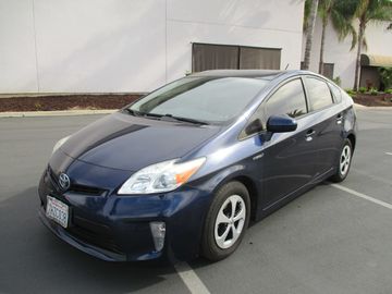 BLUE, 2015 TOYOTA PRIUS Image 