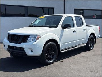 WHITE, 2021 NISSAN FRONTIER CREW CAB Image 