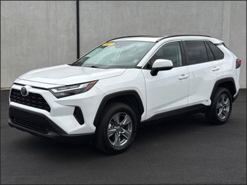 WHITE, 2022 TOYOTA RAV4 HYBRID Image 