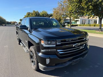 BLACK, 2016 CHEVROLET SILVERADO 1500 CREW CAB Image 