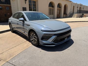 2026 HYUNDAI SONATA HYBRID for sale in GLENDALE