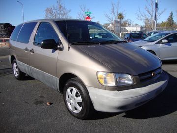 1999 Toyota Sienna for sale in ROSEVILLE