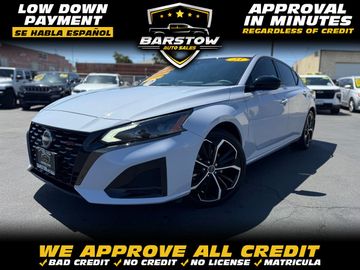 WHITE, 2023 NISSAN ALTIMA Image 