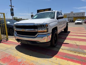 2019 CHEVROLET SILVERADO 1500 LD DOUBLE CAB for sale in INGLEWOOD