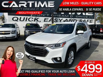 WHITE, 2018 CHEVROLET TRAVERSE LT SPORT Image 