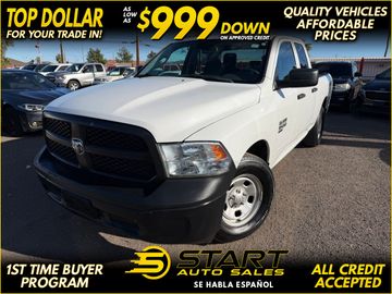 WHITE, 2019 RAM 1500 CLASSIC QUAD CAB Image 