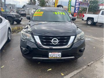 BLACK, 2017 NISSAN PATHFINDER Image 