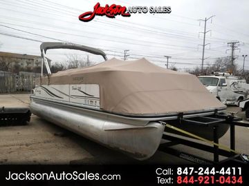 White, 2006 Lowe Suncruiser Image 