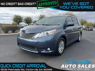2015 TOYOTA SIENNA Image 