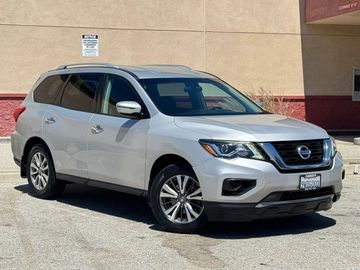 2017 NISSAN PATHFINDER for sale in LA CRESCENTA