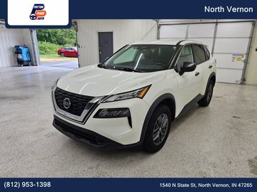 WHITE, 2021 NISSAN ROGUE Image 