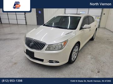 WHITE, 2013 BUICK LACROSSE Image 