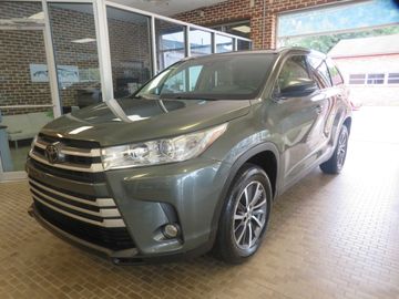 2019 TOYOTA HIGHLANDER XLE 3.5 FWD for sale in MARIETTA