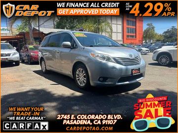 2014 TOYOTA SIENNA for sale in PASADENA