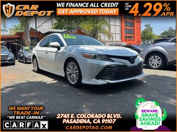 WHITE, 2019 TOYOTA CAMRY 1 OWNER LOADED WITH OPTIONS Image 
